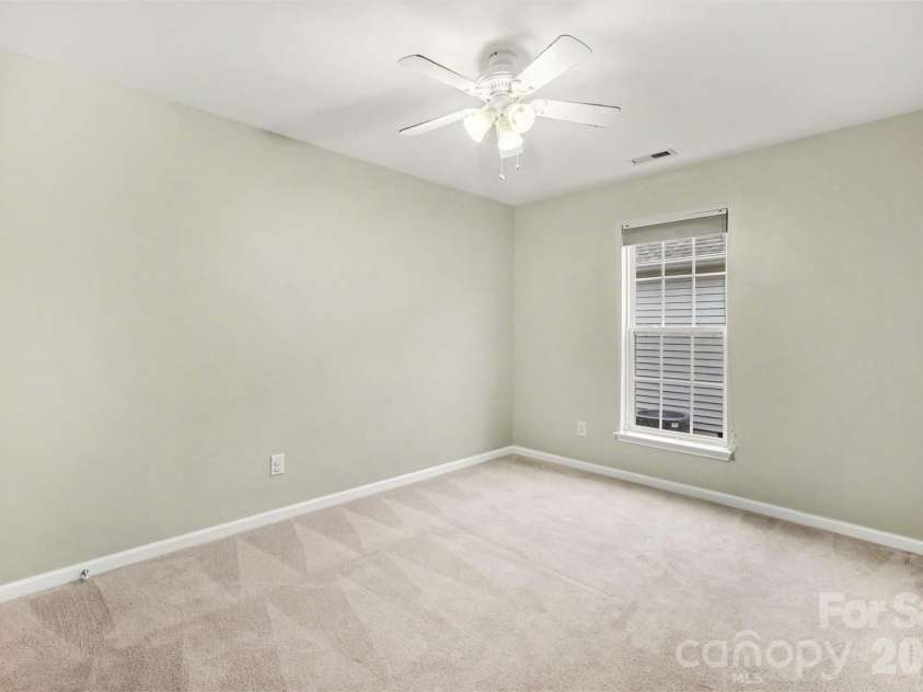 2172 Southridge Drive, Belmont, NC 28012.  MLS# CAR4377359, YatesRealty ID 22330. 