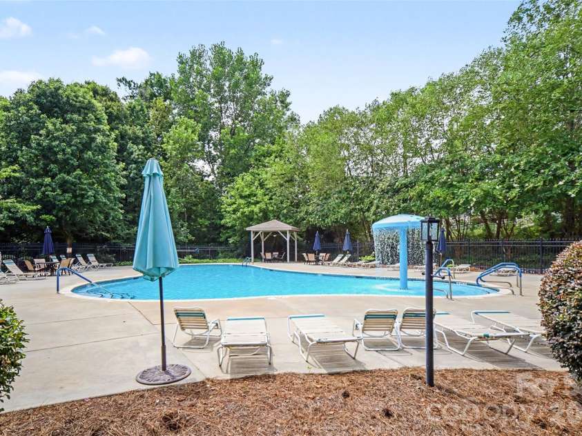 2172 Southridge Drive, Belmont, NC 28012.  MLS# CAR4377359, YatesRealty ID 22330. 