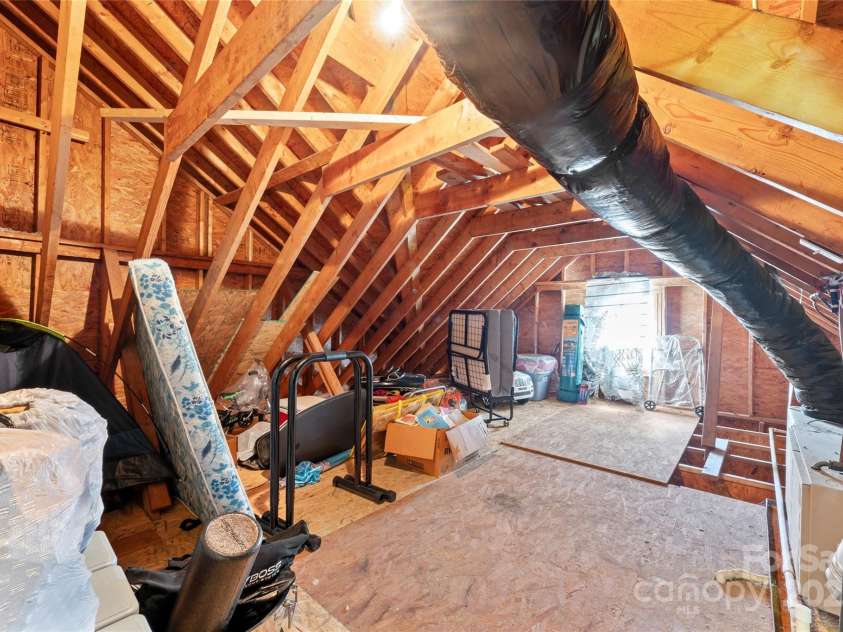 219 Mccord Street, Charlotte, NC 28216.  MLS# CAR4270522, YatesRealty ID 22330. 