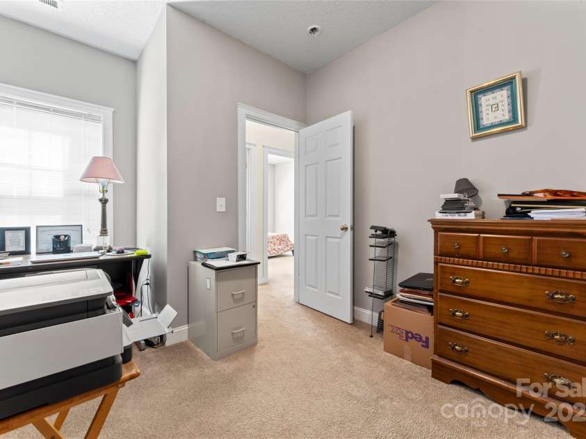 219 Mccord Street, Charlotte, NC 28216.  MLS# CAR4270522, YatesRealty ID 22330. 