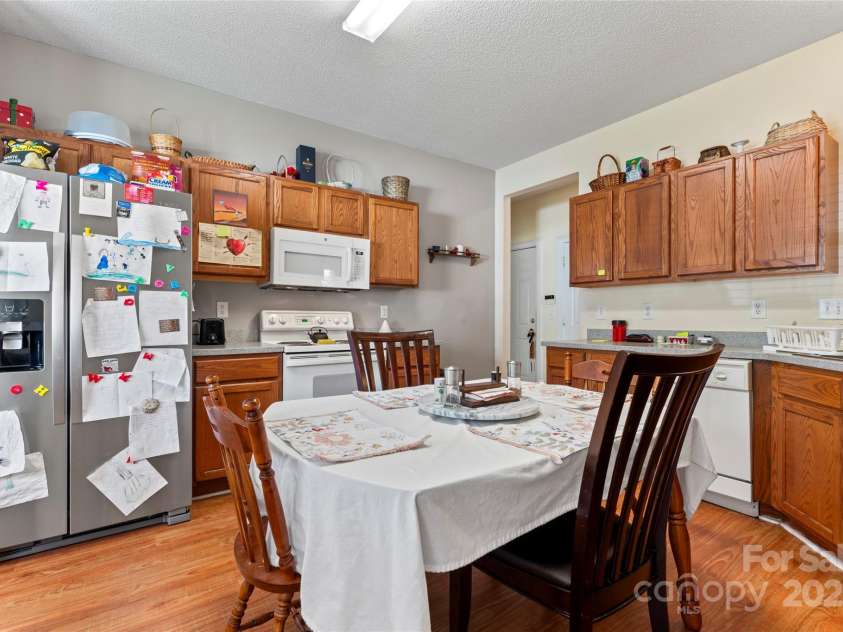 219 Mccord Street, Charlotte, NC 28216.  MLS# CAR4270522, YatesRealty ID 22330. 