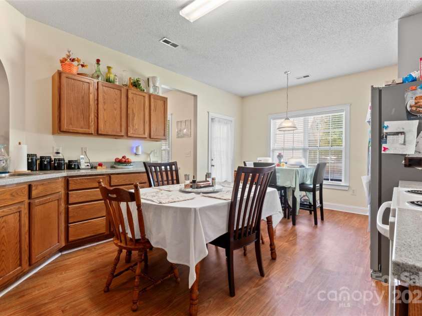 219 Mccord Street, Charlotte, NC 28216.  MLS# CAR4270522, YatesRealty ID 22330. 