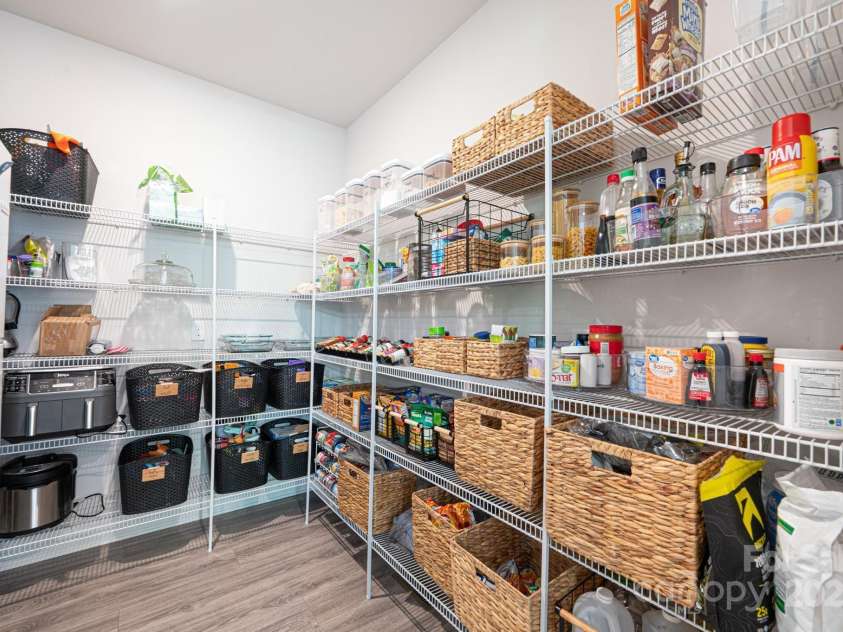 3741 9th Street Court, Hickory, NC 28601.  MLS# CAR4269157, YatesRealty ID 22331. 