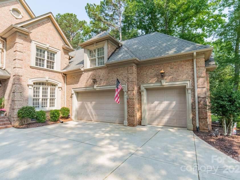 4075 Crepe Ridge Drive, Denver, NC 28037.  MLS# CAR4267494, YatesRealty ID 22332. 