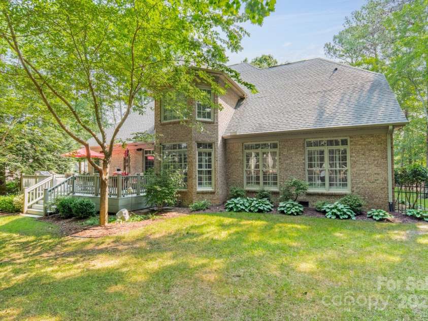 4075 Crepe Ridge Drive, Denver, NC 28037.  MLS# CAR4267494, YatesRealty ID 22332. 