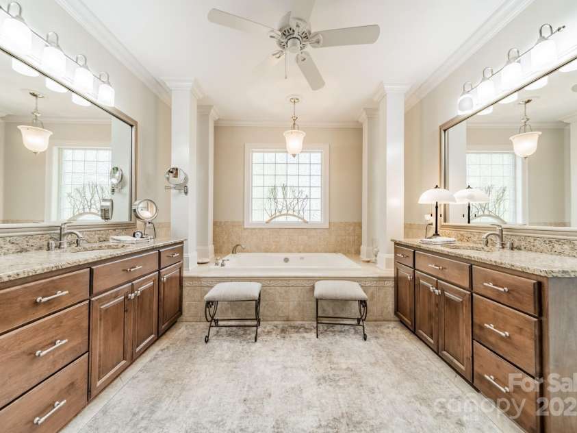 4075 Crepe Ridge Drive, Denver, NC 28037.  MLS# CAR4267494, YatesRealty ID 22332. 