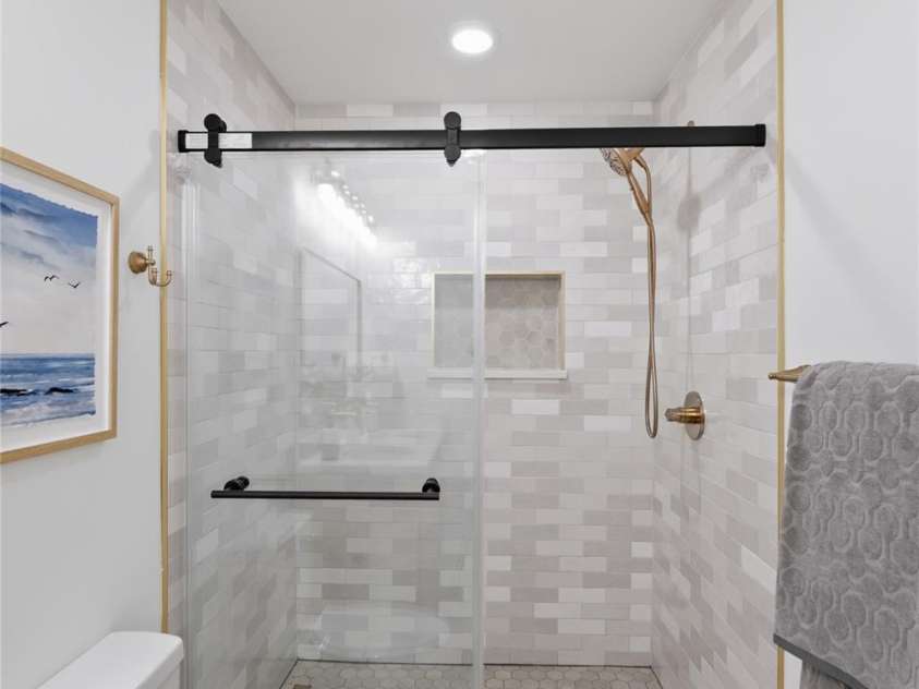 4314 Ivanhoe Place, Charlotte, NC 28205.  MLS# CAR4379977, YatesRealty ID 22333. Primary shower!