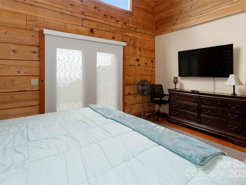 853 Granny Lewis Lane, Mars Hill, NC 28754.  MLS# CAR4269448, YatesRealty ID 22334. 