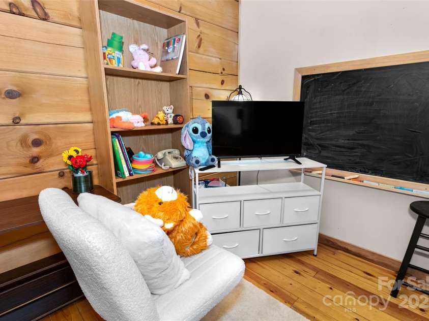 853 Granny Lewis Lane, Mars Hill, NC 28754.  MLS# CAR4269448, YatesRealty ID 22334. 