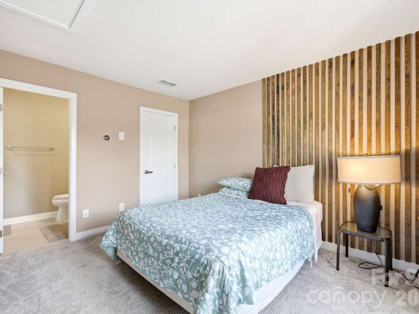 804 Broad River Lane, Charlotte, NC 28211.  MLS# CAR4382198, YatesRealty ID 22335. Bedroom 3 on the third level
