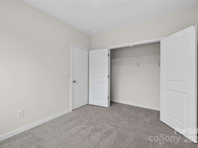 115 Rustling Waters Drive, Mooresville, NC 28117.  MLS# CAR4274544, YatesRealty ID 22336. 