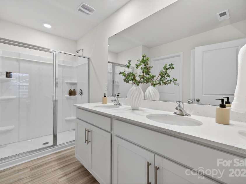 115 Rustling Waters Drive, Mooresville, NC 28117.  MLS# CAR4274544, YatesRealty ID 22336. 