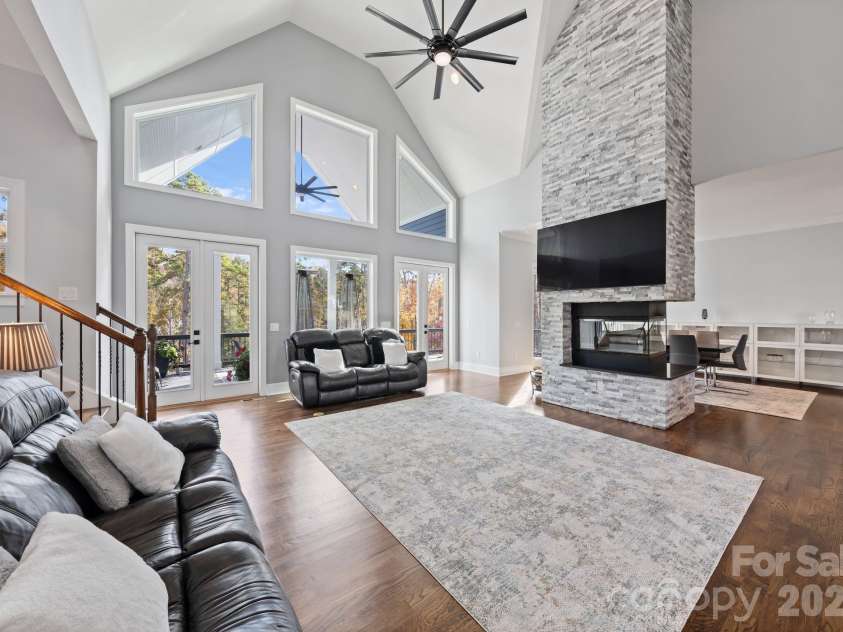 16312 Cozy Cove Road, Charlotte, NC 28278.  MLS# CAR4321861, YatesRealty ID 22338. 