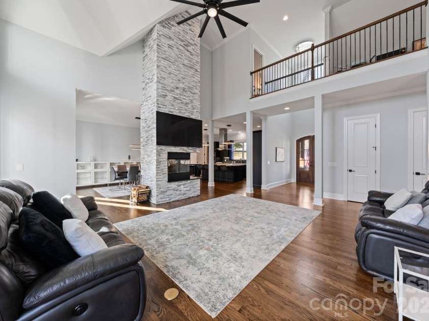 16312 Cozy Cove Road, Charlotte, NC 28278.  MLS# CAR4321861, YatesRealty ID 22338. 