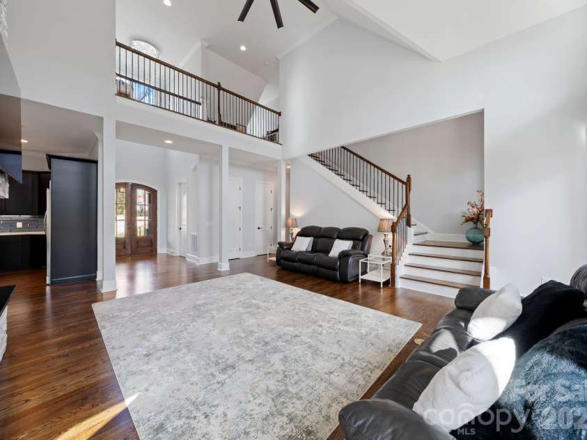 16312 Cozy Cove Road, Charlotte, NC 28278.  MLS# CAR4321861, YatesRealty ID 22338. 