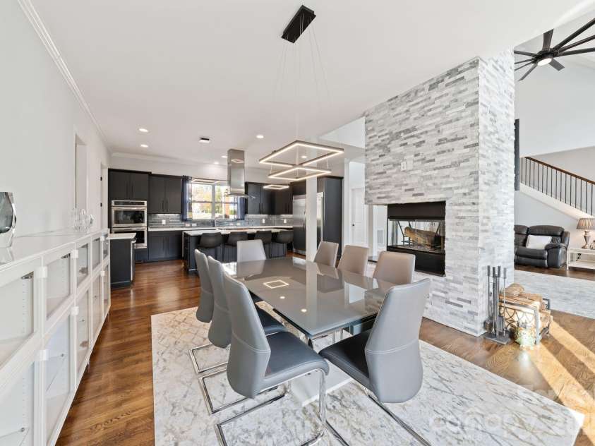 16312 Cozy Cove Road, Charlotte, NC 28278.  MLS# CAR4321861, YatesRealty ID 22338. 