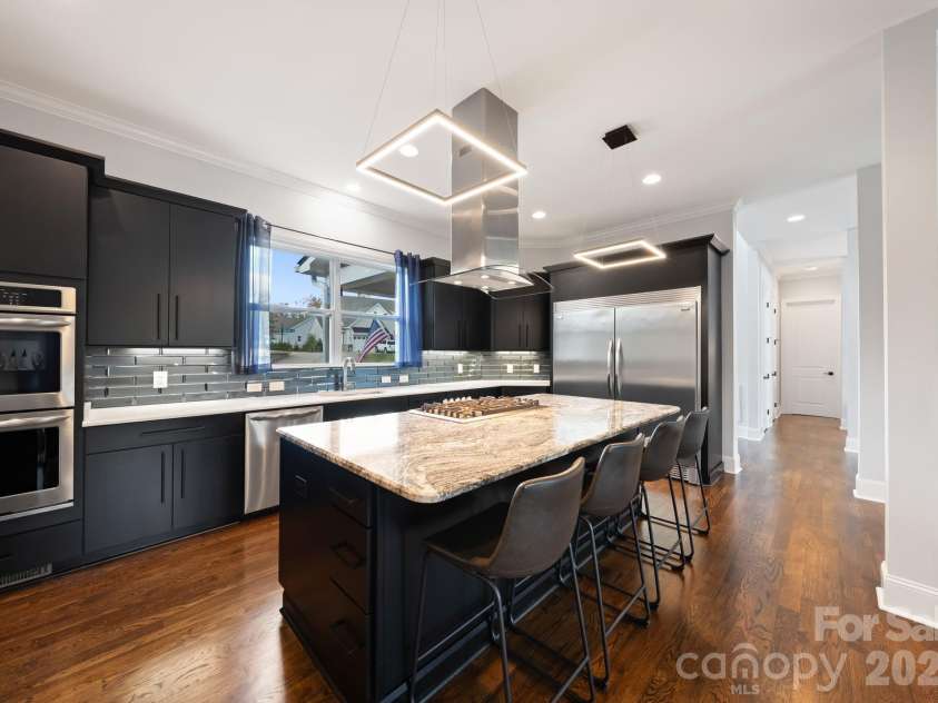 16312 Cozy Cove Road, Charlotte, NC 28278.  MLS# CAR4321861, YatesRealty ID 22338. 