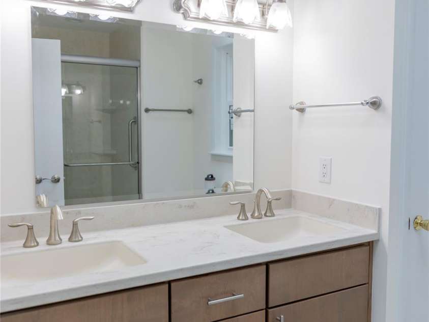 205 Blackwood Road, Cullowhee, NC 28723.  MLS# CAR4249157, YatesRealty ID 22339. Primary Bedroom Ensuite