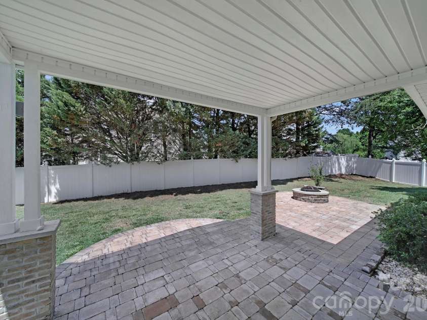 5932 Summer Fog End End, Fort Mill, SC 29708.  MLS# CAR4380144, YatesRealty ID 22339. 