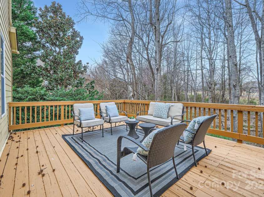 1005 Forbishire Drive, Matthews, NC 28104.  MLS# CAR4228629, YatesRealty ID 2234. Upper Deck