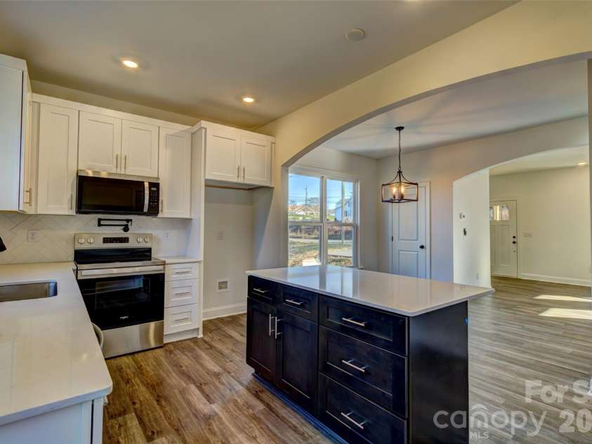 102 Park Street, Shelby, NC 28150.  MLS# CAR4329815, YatesRealty ID 2234. 