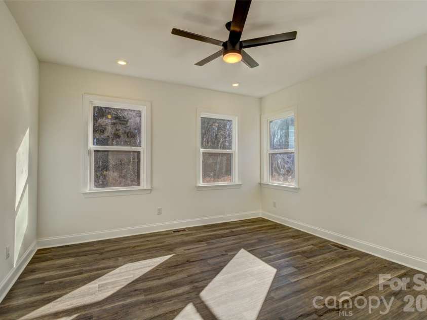 102 Park Street, Shelby, NC 28150.  MLS# CAR4329815, YatesRealty ID 2234. 