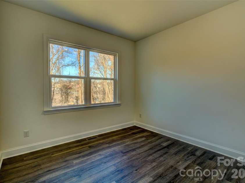 102 Park Street, Shelby, NC 28150.  MLS# CAR4329815, YatesRealty ID 2234. 