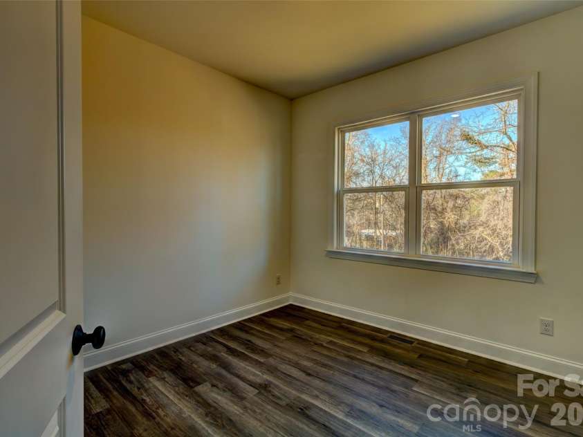 102 Park Street, Shelby, NC 28150.  MLS# CAR4329815, YatesRealty ID 2234. 