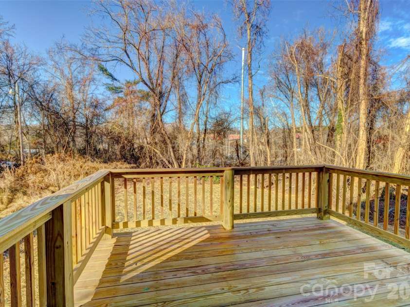 102 Park Street, Shelby, NC 28150.  MLS# CAR4329815, YatesRealty ID 2234. 