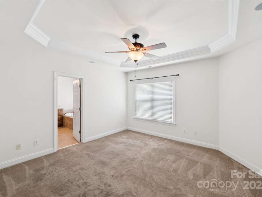 5518 Two Iron Drive, Matthews, NC 28104.  MLS# CAR4295354, YatesRealty ID 2234. 