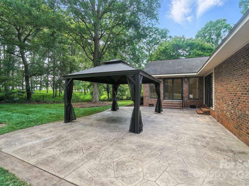 4323 Crow Road, Monroe, NC 28112.  MLS# CAR4271386, YatesRealty ID 22340. 