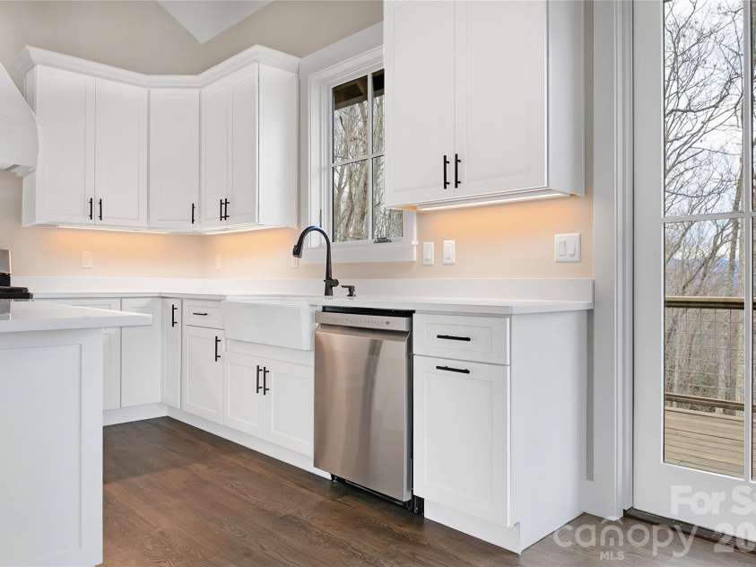 371 Falls View Drive, Pisgah Forest, NC 28768.  MLS# CAR4242719, YatesRealty ID 22341. 