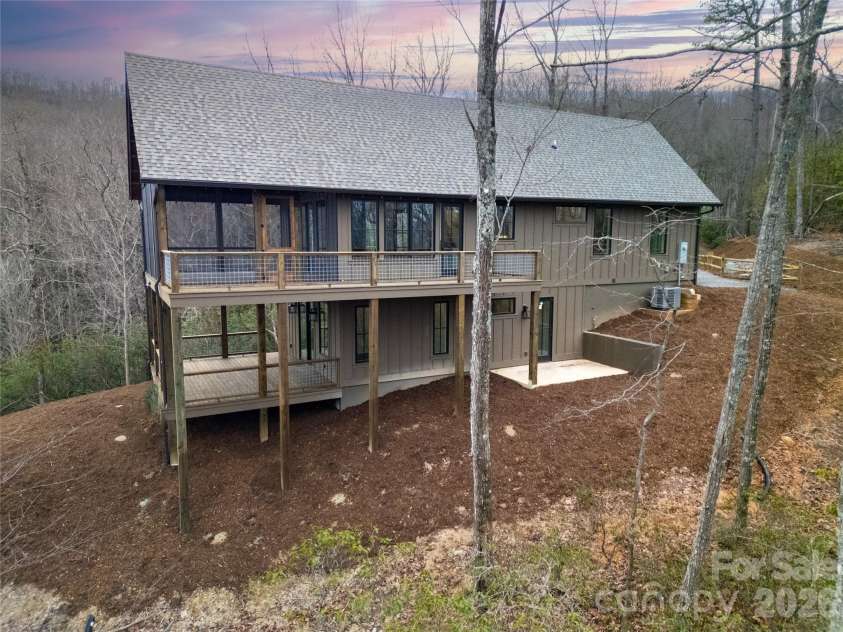 371 Falls View Drive, Pisgah Forest, NC 28768.  MLS# CAR4242719, YatesRealty ID 22341. 