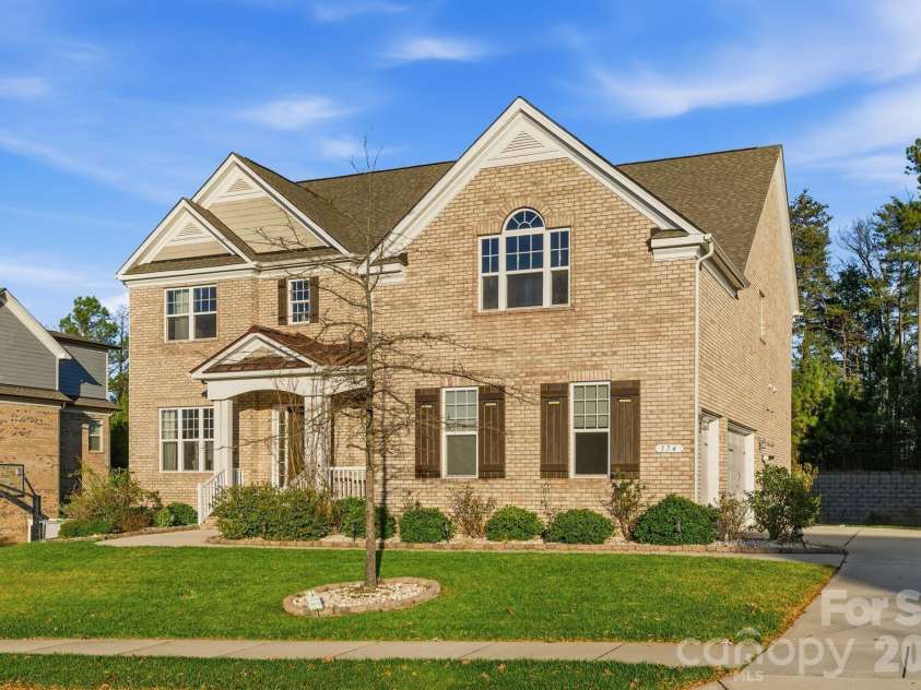374 Hampton Trail Drive, Fort Mill, SC 29708.  MLS# CAR4319252, YatesRealty ID 22342. 