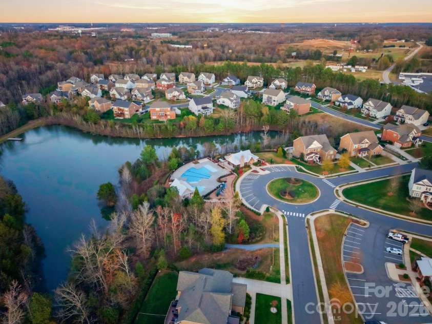 374 Hampton Trail Drive, Fort Mill, SC 29708.  MLS# CAR4319252, YatesRealty ID 22342. 