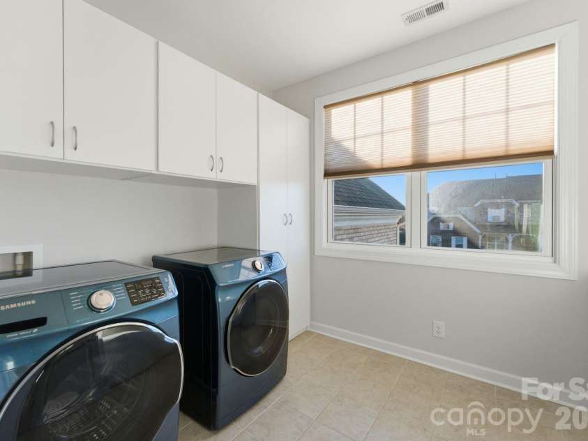 374 Hampton Trail Drive, Fort Mill, SC 29708.  MLS# CAR4319252, YatesRealty ID 22342. Laundry Room