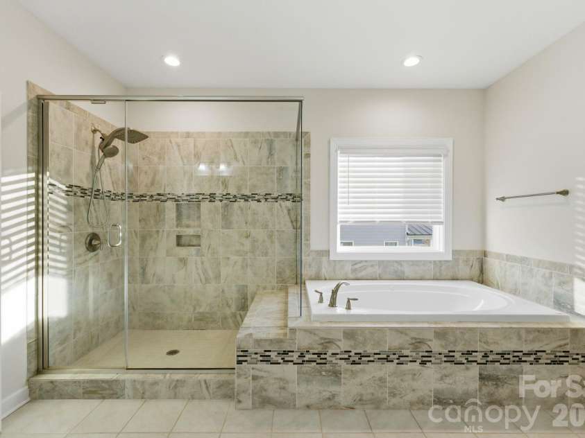 374 Hampton Trail Drive, Fort Mill, SC 29708.  MLS# CAR4319252, YatesRealty ID 22342. Primary Bathroom