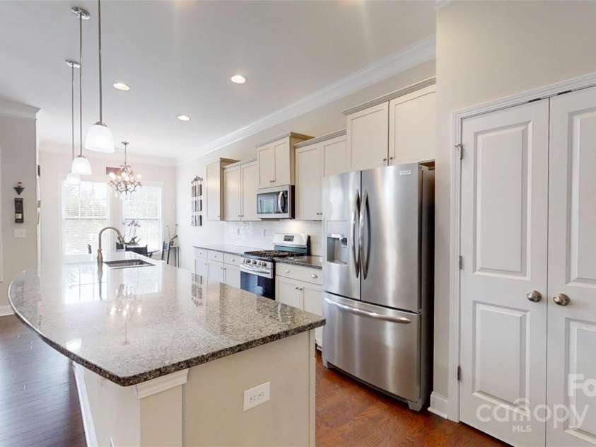 123 Hanks Bluff Drive, Mooresville, NC 28117.  MLS# CAR4258464, YatesRealty ID 22343. 
