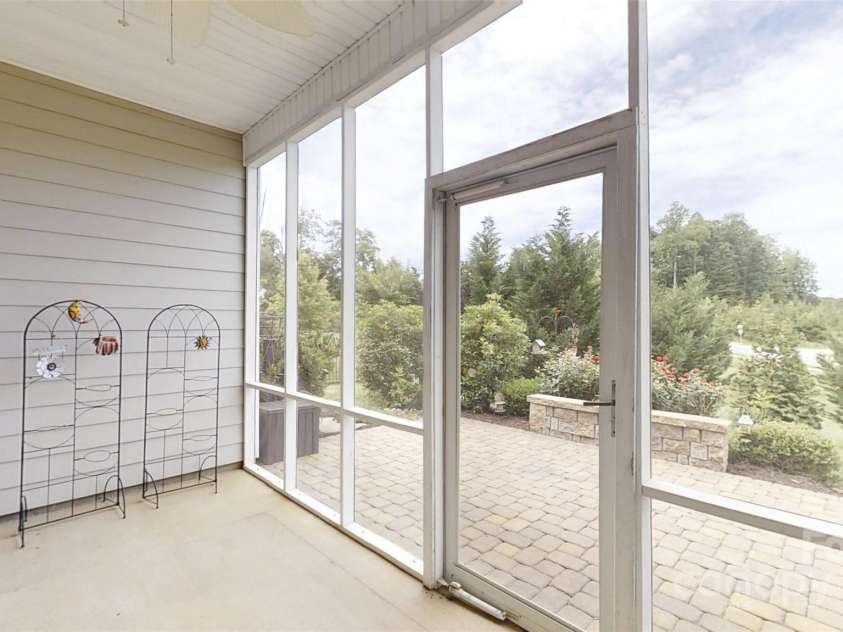 123 Hanks Bluff Drive, Mooresville, NC 28117.  MLS# CAR4258464, YatesRealty ID 22343. 
