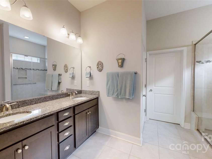 123 Hanks Bluff Drive, Mooresville, NC 28117.  MLS# CAR4258464, YatesRealty ID 22343. 
