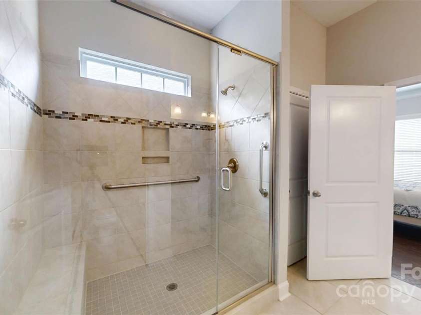 123 Hanks Bluff Drive, Mooresville, NC 28117.  MLS# CAR4258464, YatesRealty ID 22343. 