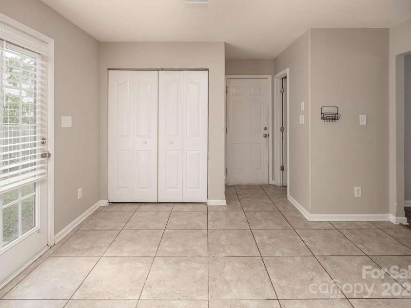 8432 Spirea Court, Charlotte, NC 28215.  MLS# CAR4263709, YatesRealty ID 22346. 