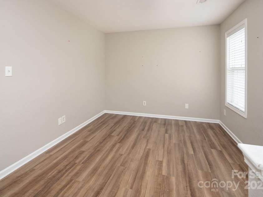 8432 Spirea Court, Charlotte, NC 28215.  MLS# CAR4263709, YatesRealty ID 22346. 