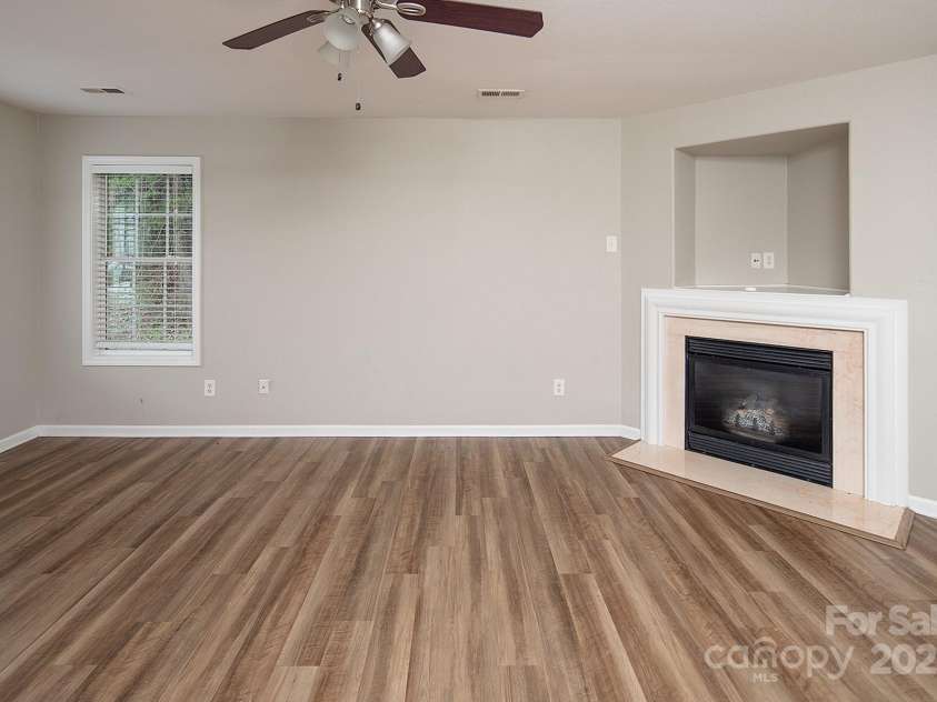 8432 Spirea Court, Charlotte, NC 28215.  MLS# CAR4263709, YatesRealty ID 22346. 