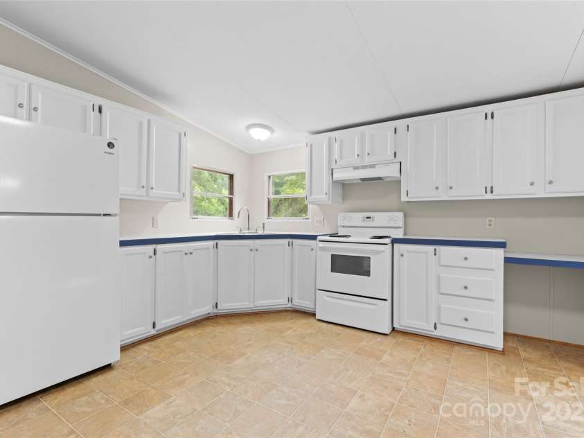 1773 Baldwin Lane, Lincolnton, NC 28092.  MLS# CAR4267310, YatesRealty ID 22347. 