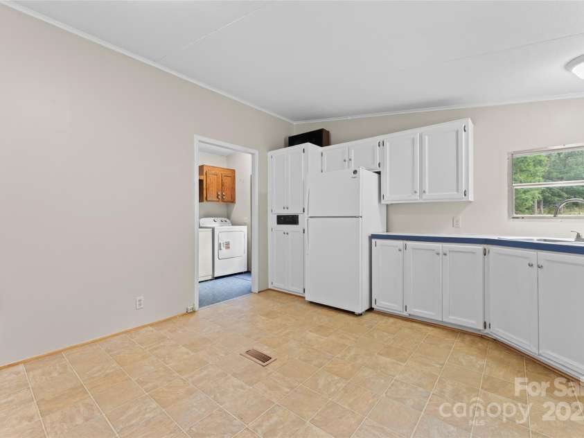 1773 Baldwin Lane, Lincolnton, NC 28092.  MLS# CAR4267310, YatesRealty ID 22347. 