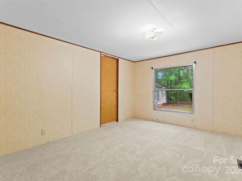 1773 Baldwin Lane, Lincolnton, NC 28092.  MLS# CAR4267310, YatesRealty ID 22347. 