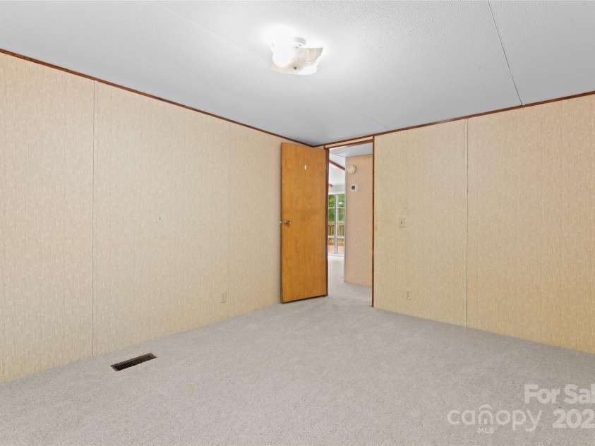 1773 Baldwin Lane, Lincolnton, NC 28092.  MLS# CAR4267310, YatesRealty ID 22347. 