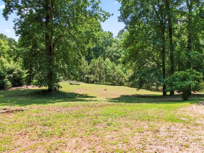 1773 Baldwin Lane, Lincolnton, NC 28092.  MLS# CAR4267310, YatesRealty ID 22347. 