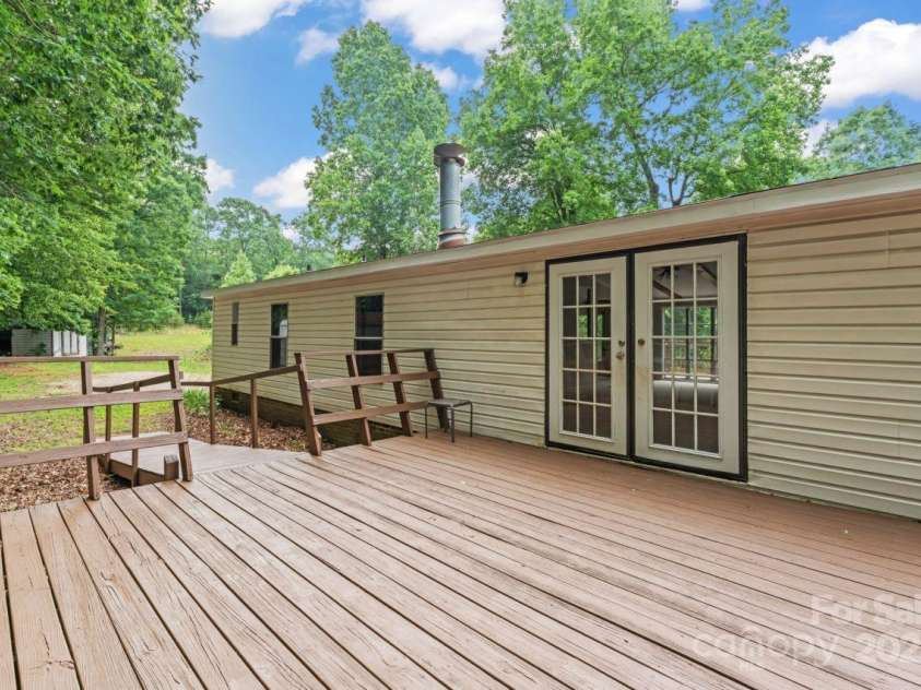 1773 Baldwin Lane, Lincolnton, NC 28092.  MLS# CAR4267310, YatesRealty ID 22347. 